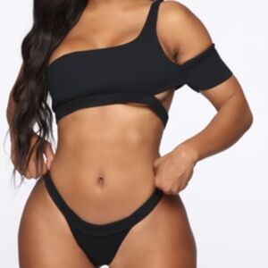 Fashion Nova 2 Piece Swimsuit - Black